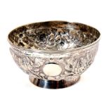 !9th century Chinese Export silver bowl with reeded rim, embossed Chrysanthemum floral decoration