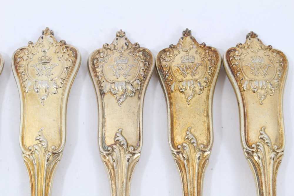 Twelve late 19th/early20th century German Silver-Gilt Dessert Forks, Rococo pattern, from the Royal - Image 8 of 12