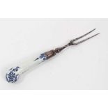 A two prong fork, with Bow blue and white handle, c.1755, 21.5cm long