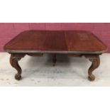 Good quality 19th century mahogany wind-out extending dining table, the rectangular moulded top with