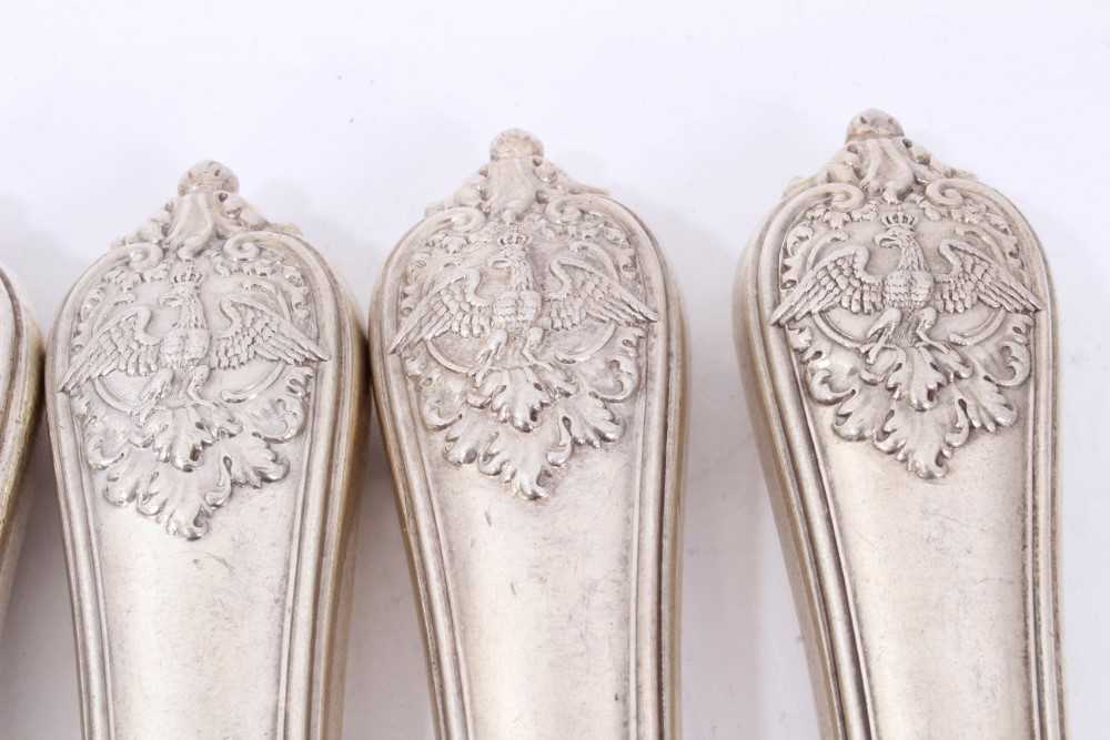 Six Late 19th/early 20th Century German Silver Dinner Knives with steel blades, Rococo pattern handl - Image 9 of 11