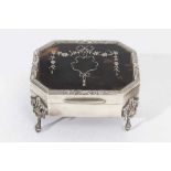 George V silver jewellery / trinket box of octagonal form