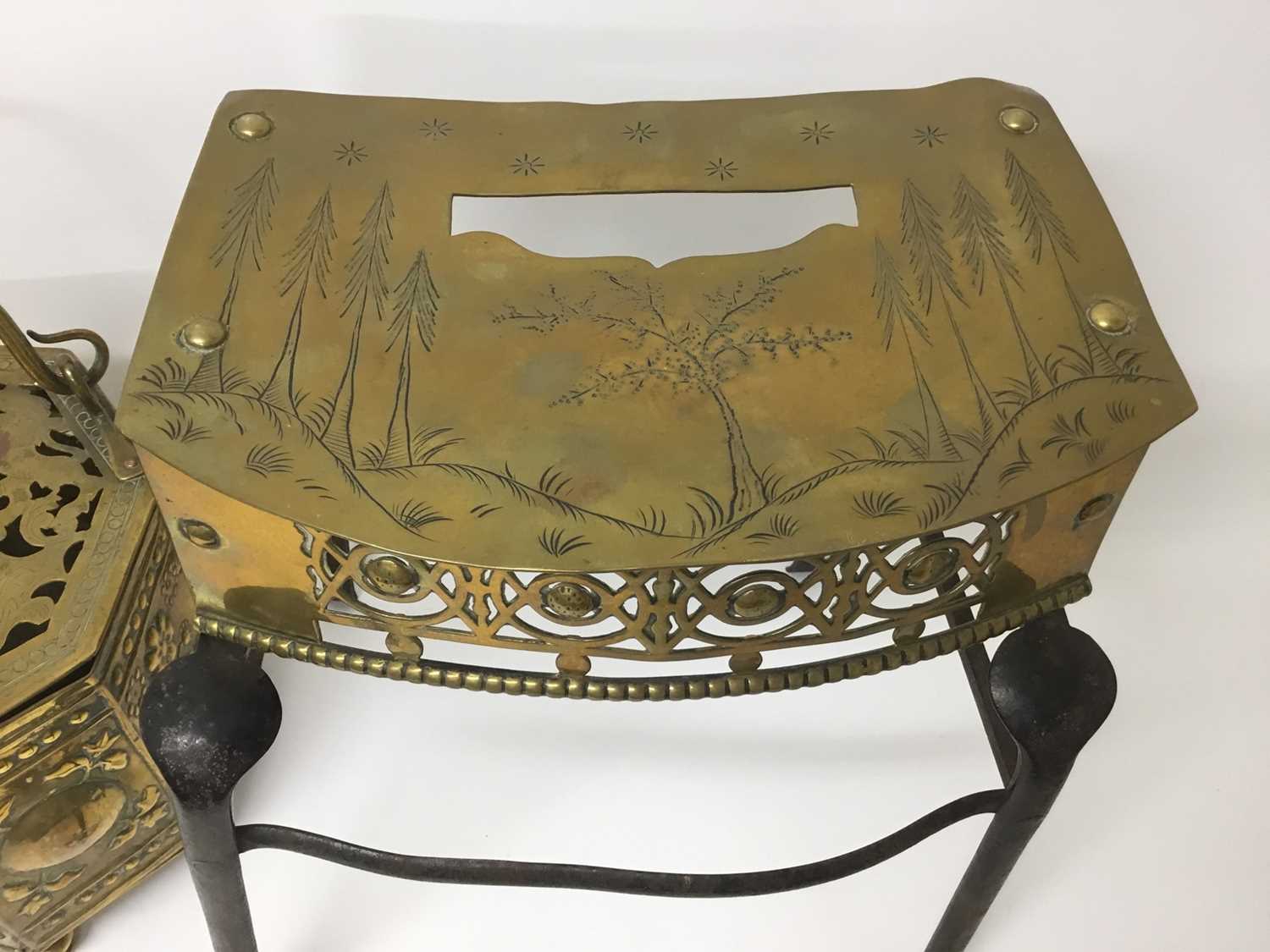 17th century Dutch brass brazier together with a Georgian trivet - Image 2 of 9