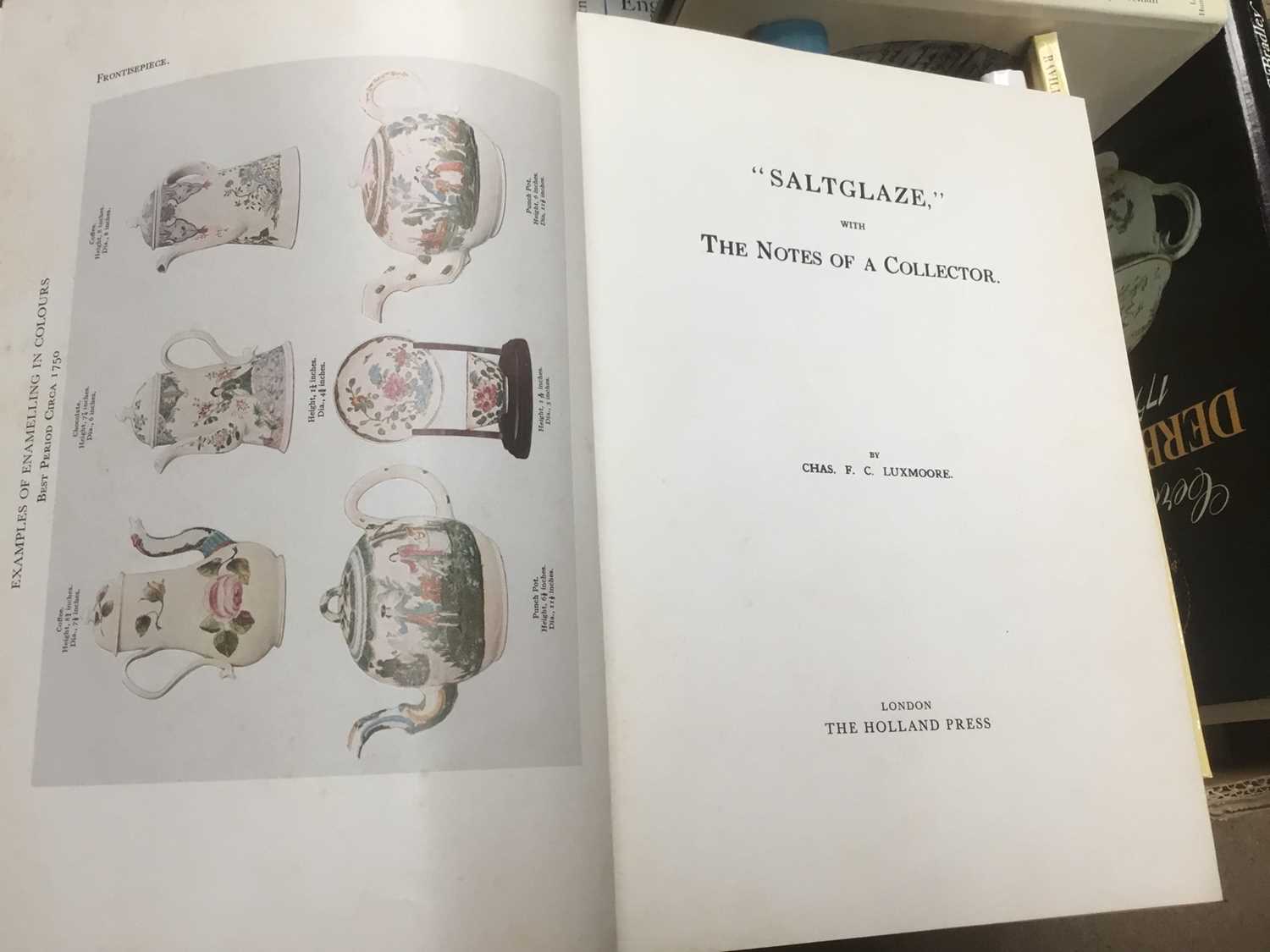 Collection of books relating to ceramic collecting - Image 11 of 12
