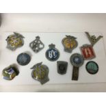 Lot 1950s - 1970s car badges including AA and RAC ( 10 plus )