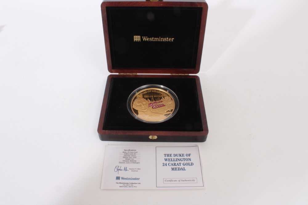 G.B. The Duke of Wellington 24 carat Gold Medal, specifications - diameter 65mm, weight 5oz Obv: Bri