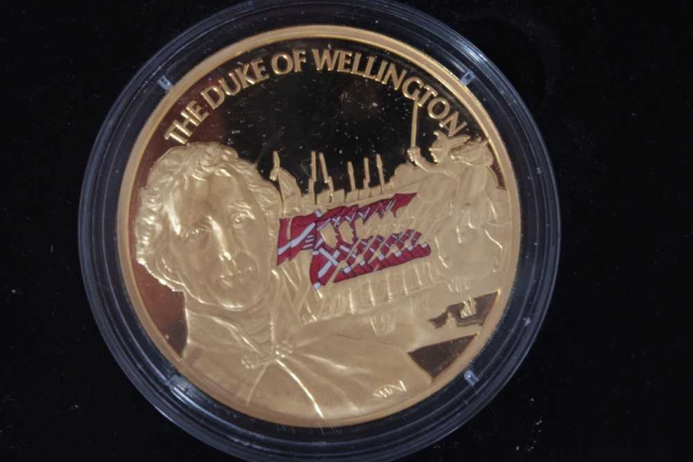 G.B. The Duke of Wellington 24 carat Gold Medal, specifications - diameter 65mm, weight 5oz Obv: Bri - Image 2 of 3