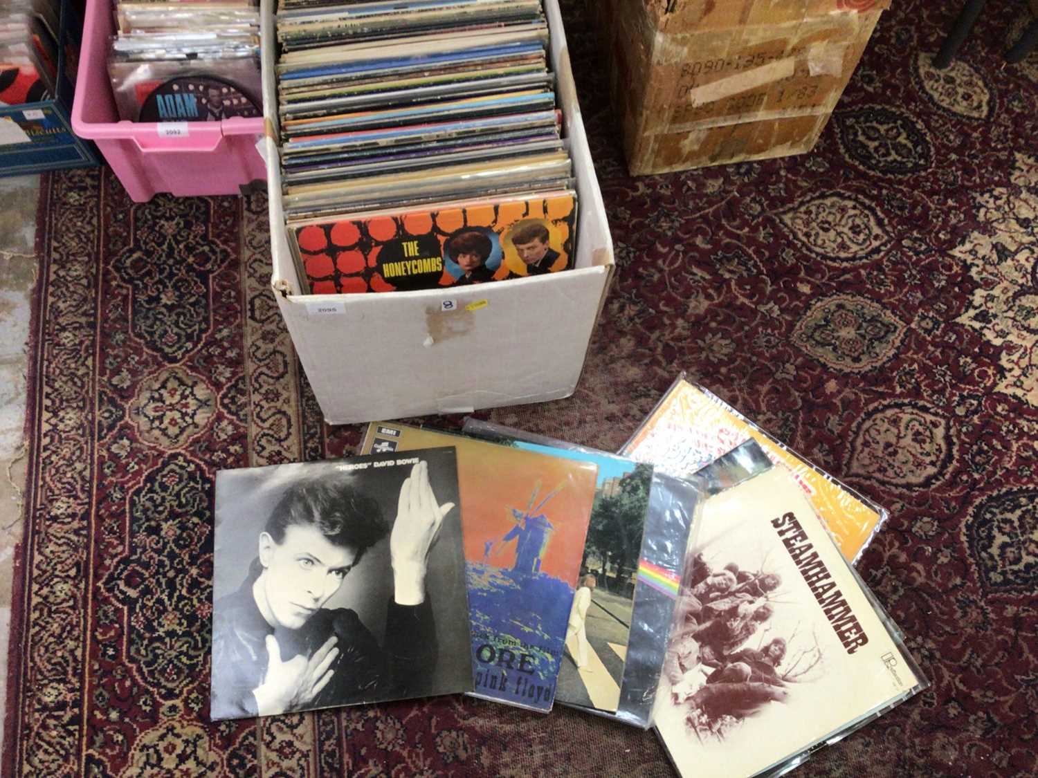 LP's- Over 100 Rock and Pop Vinyl record albums including David Bowie, The Beatles, Pink Floyd, Roll