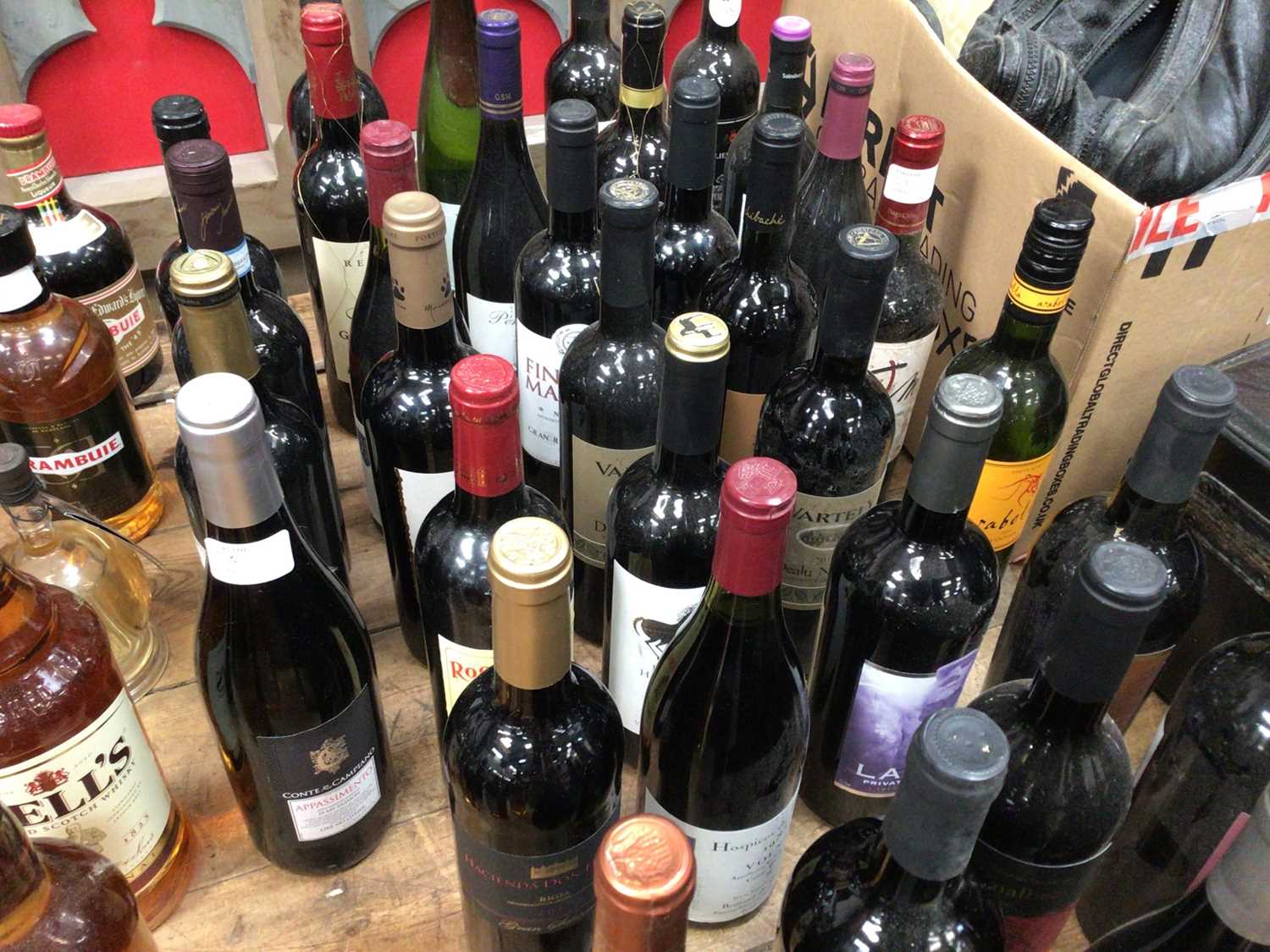 39 mixed bottles of wine - Image 3 of 4