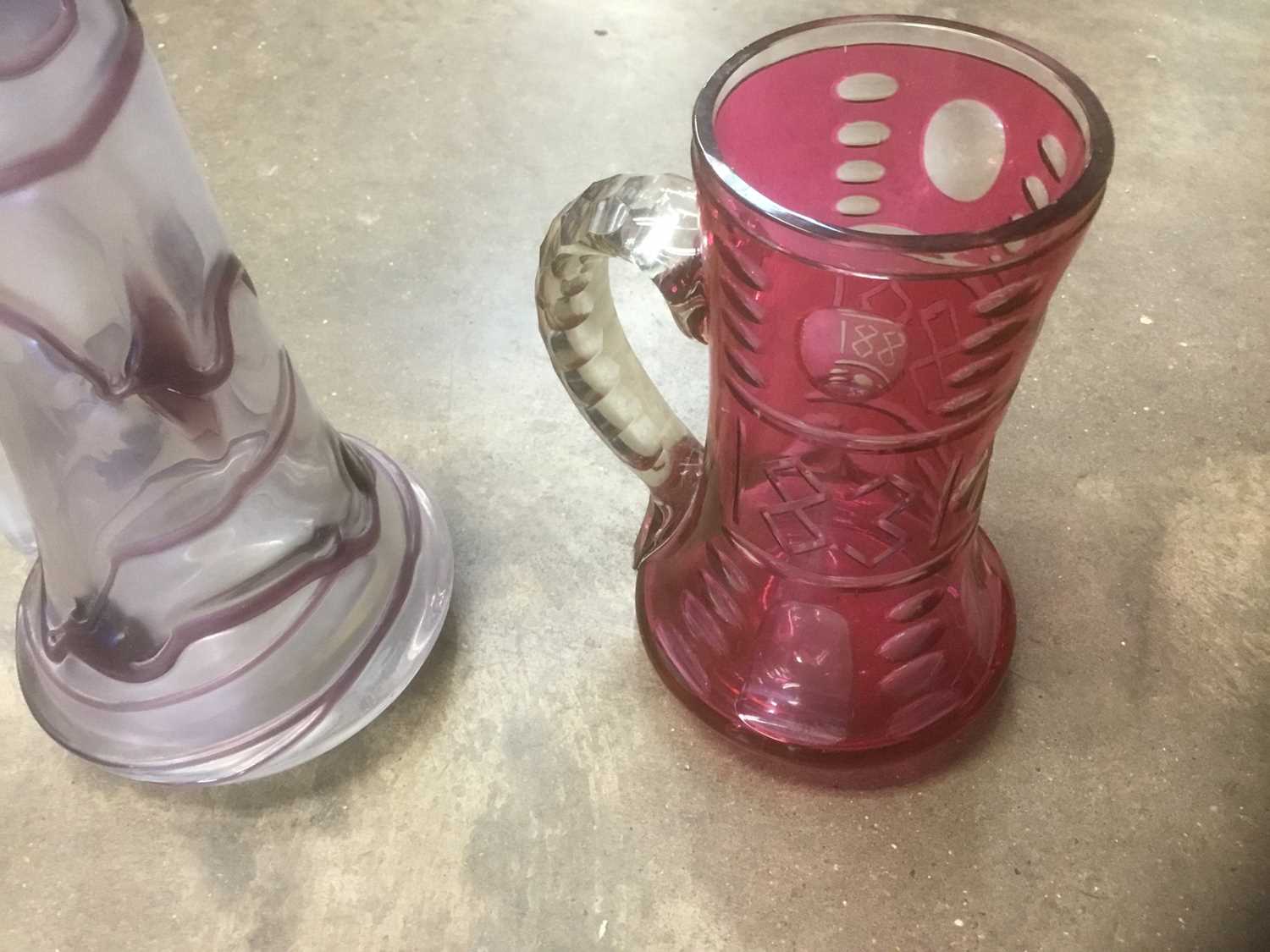 Manner of Tiffany opalescent art glass vase, together with a dated tube glass jug and various glass - Image 2 of 7