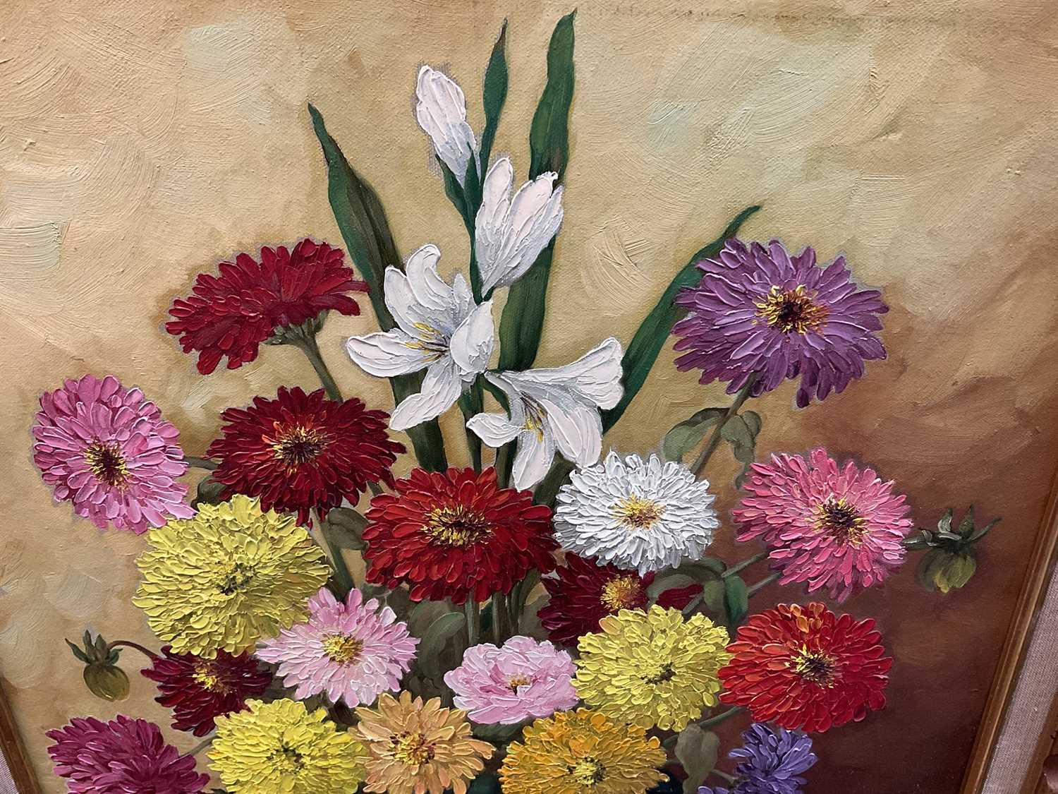 Magdalene Vahl, Canadian School, 20th century, oil on canvas - still life entitled Zinnias and Marig - Image 6 of 7