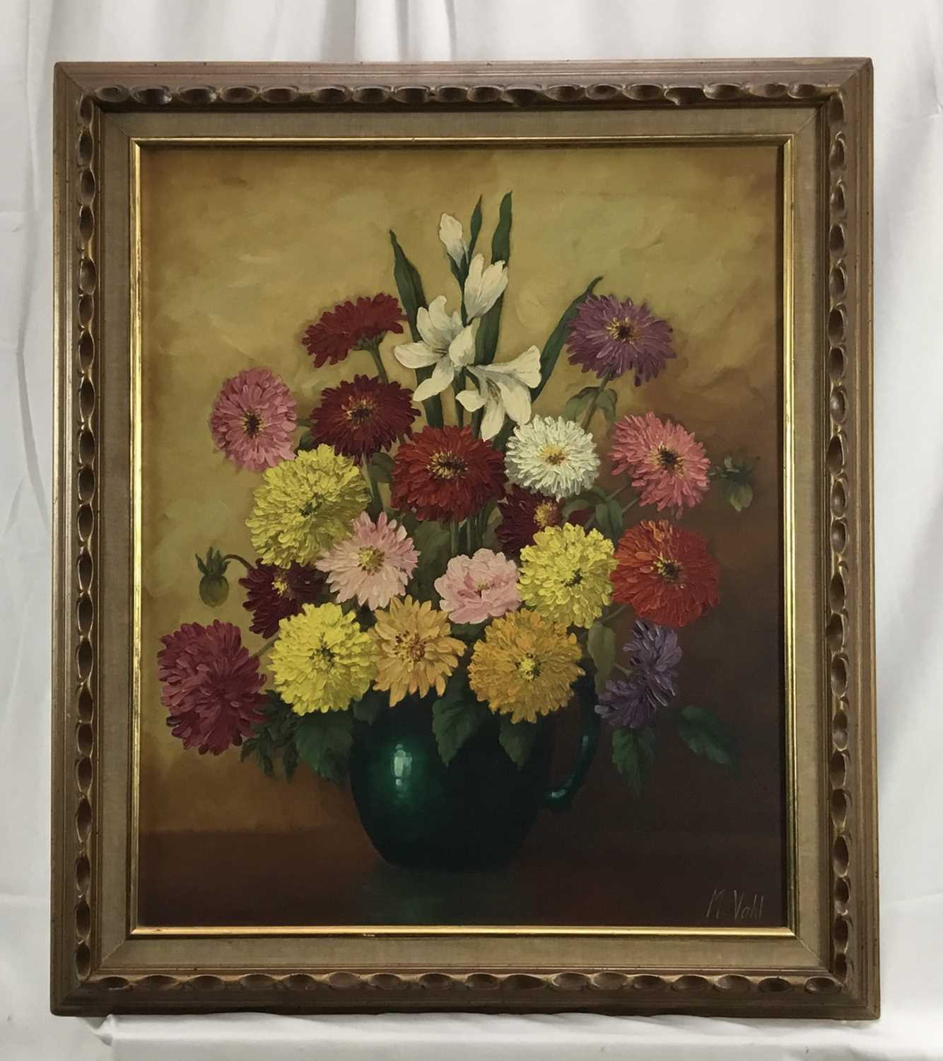 Magdalene Vahl, Canadian School, 20th century, oil on canvas - still life entitled Zinnias and Marig - Image 4 of 7