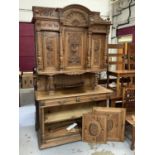 Early 20th century Continental Carved oak dresser