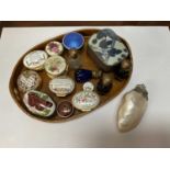 Group of enamel and porcelain trinket boxes to include Halcyon Days, Bilston and other items