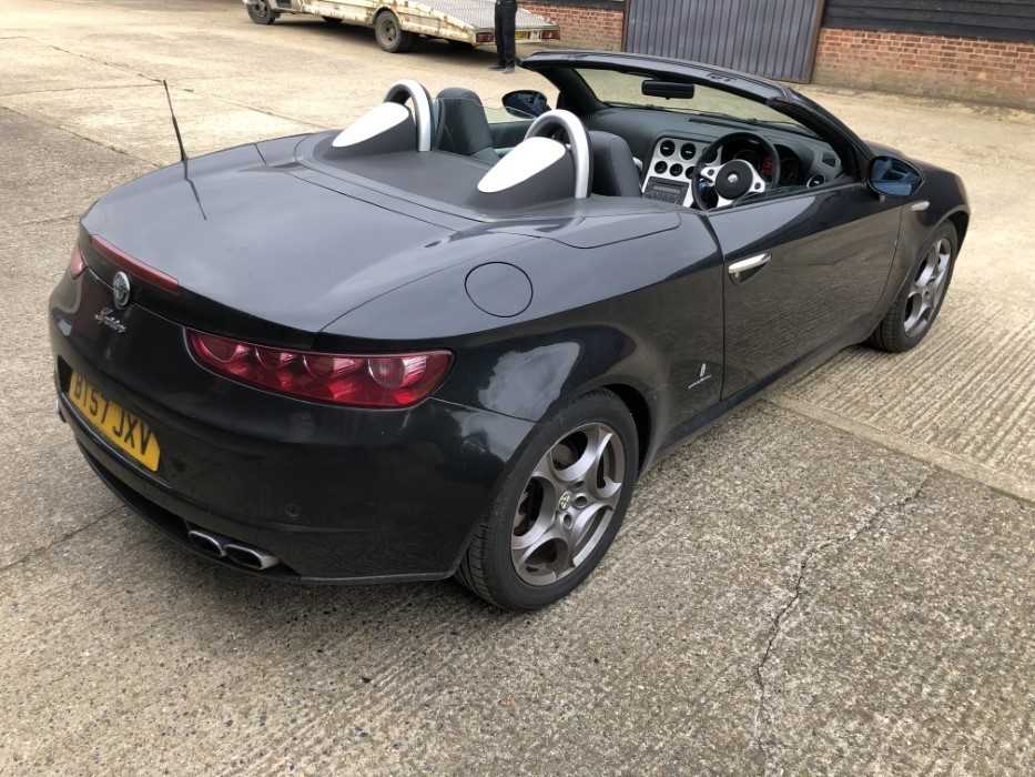 2007 Alfa Romeo Spider Convertible, 2.2 JTS, manual, reg. no. BT57 JXV f - Image 4 of 11