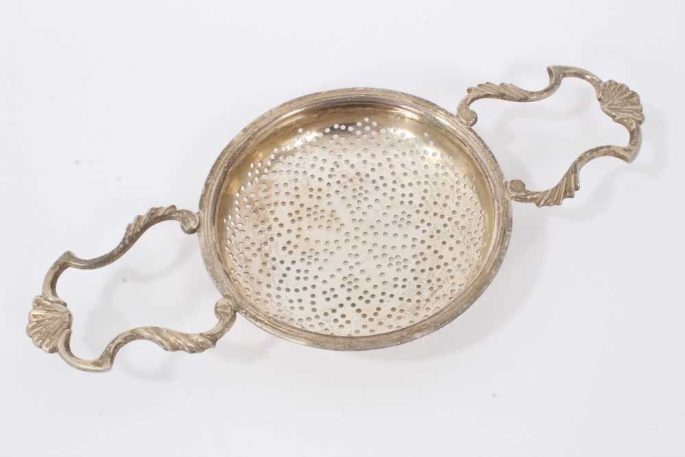 Silver tea strainer together with two silver mounted glass scents - Image 2 of 7