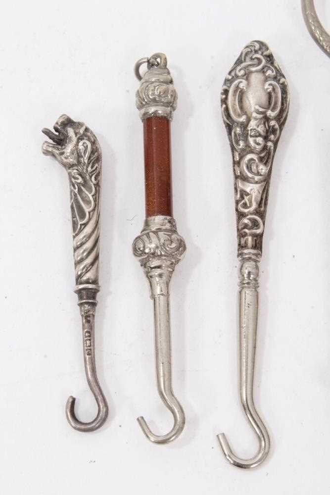 Collection of late 19th/early 20th century miscellaneous silver sewing and other items - Image 2 of 8