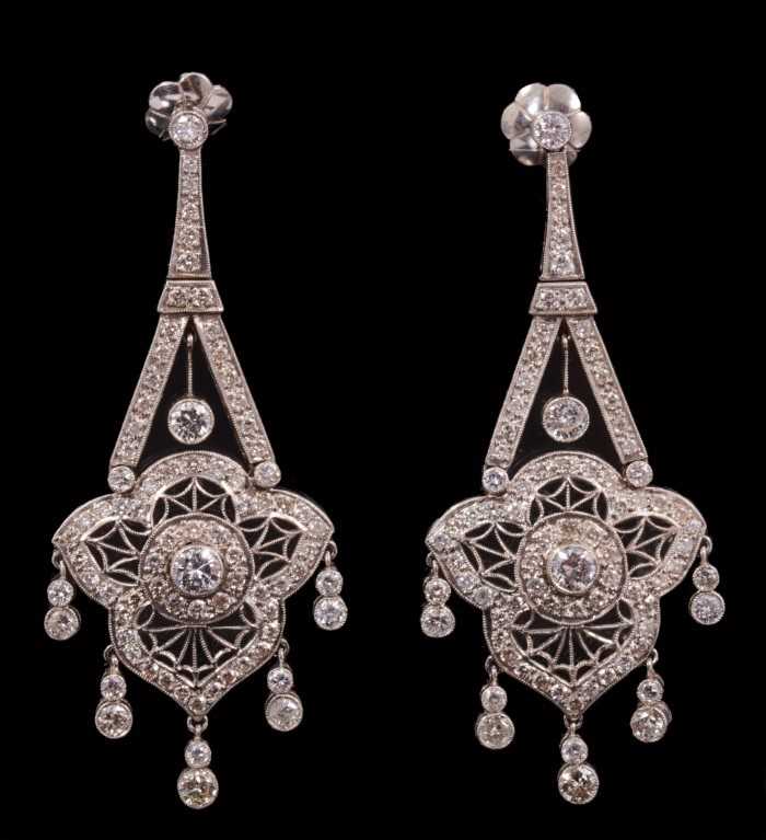 Pair Edwardian style Belle Époque design diamond pendant earrings