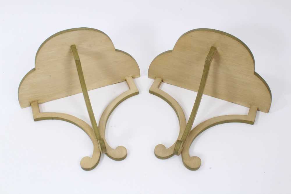 Pair of painted wooden Colefax and Fowler wall brackets each with trefoil form shelf on scrolling su - Image 3 of 3
