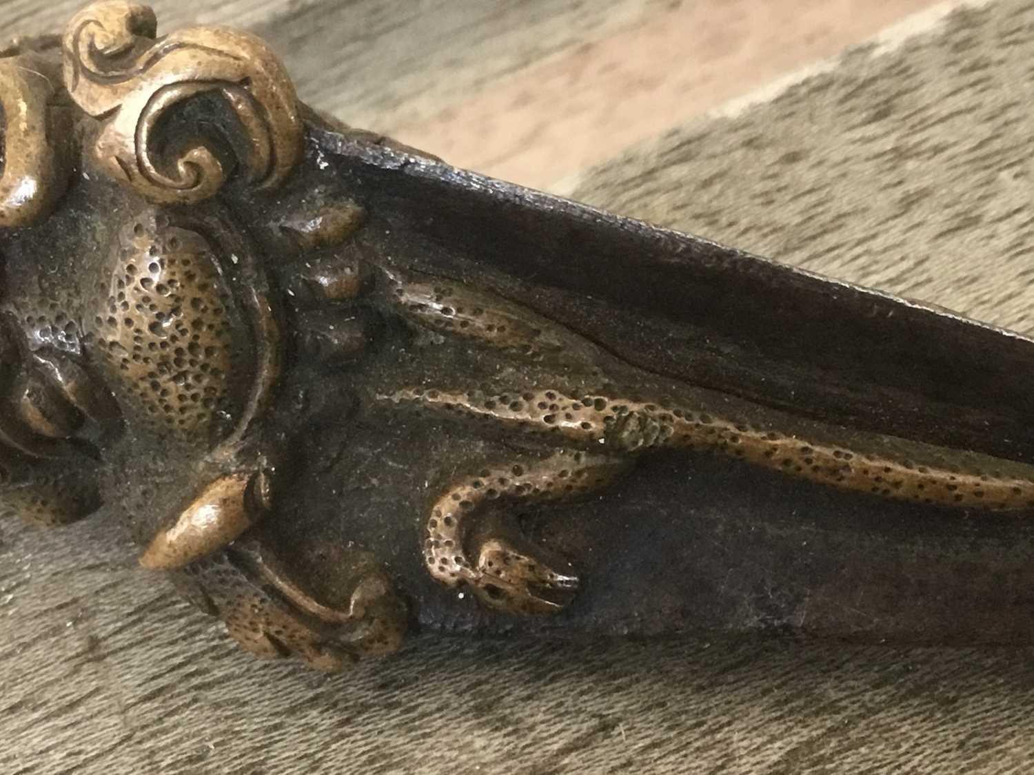 Fine quality antique Tibetan bronze ceremonial dagger - Image 8 of 13