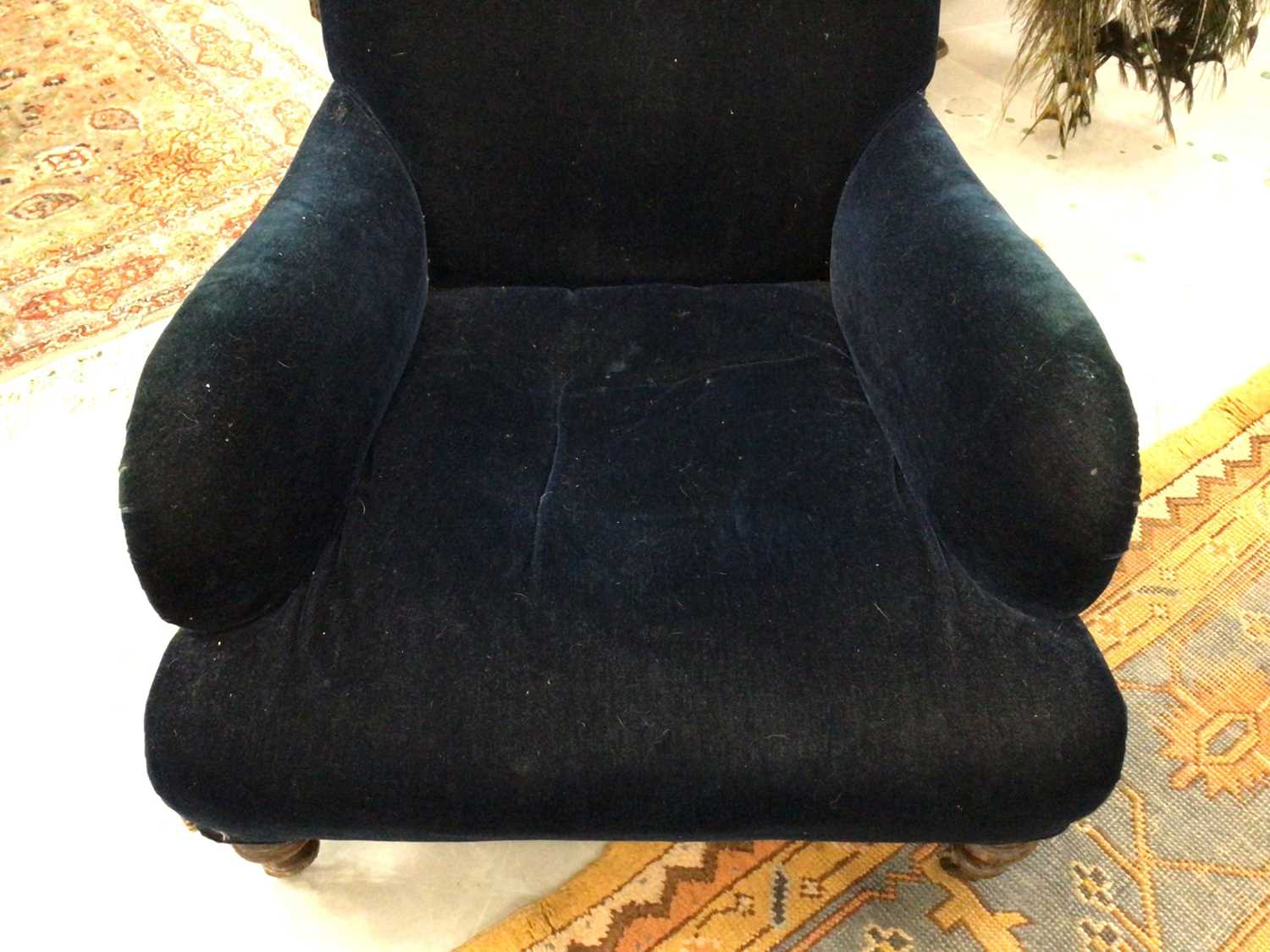 Late 19th / early 20th century oak upholstered deep armchair in the manner of Howard & Sons - Image 2 of 5