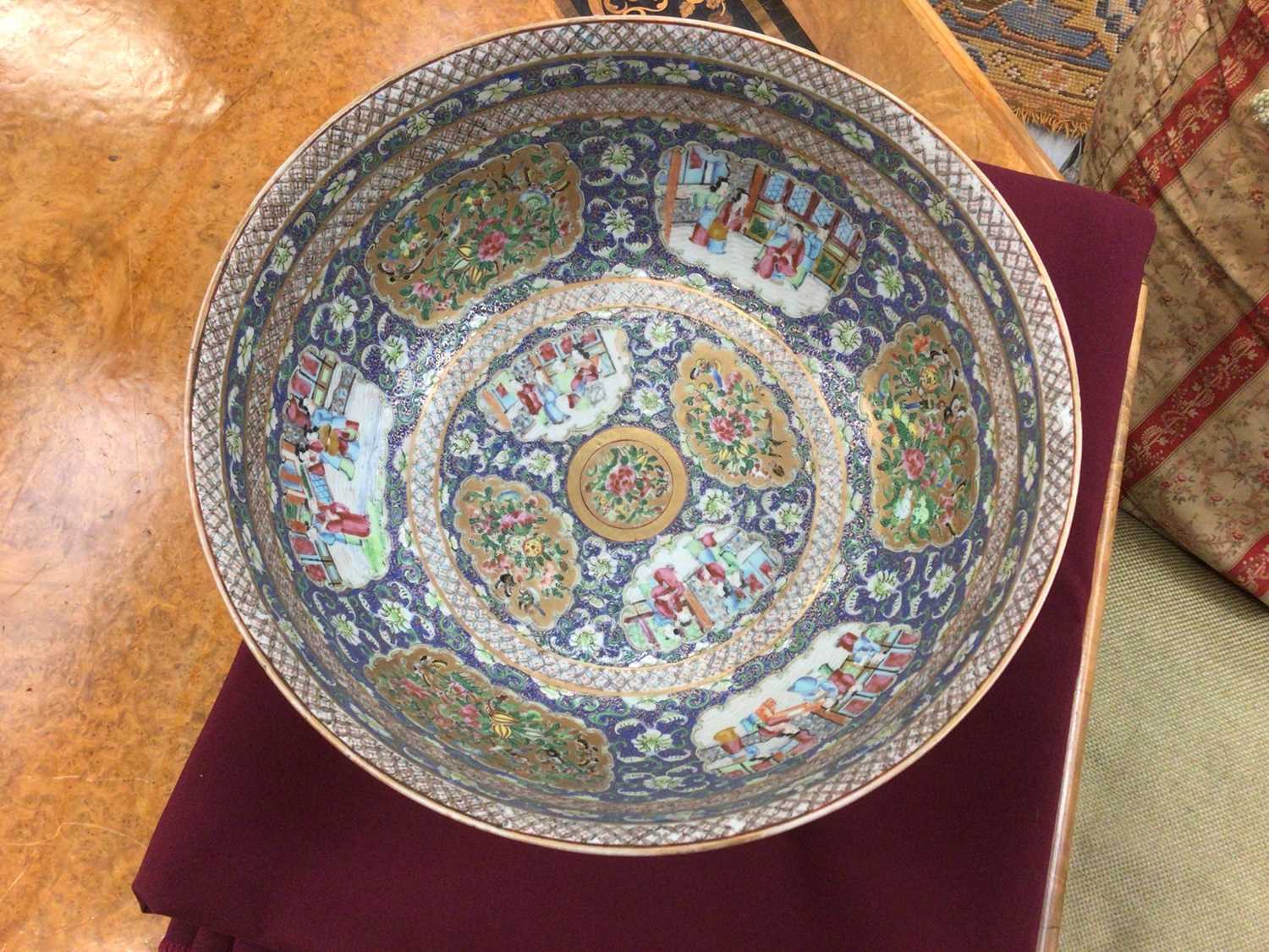 Early 19th century Chinese canton bowl for the Islamic market - Image 7 of 11