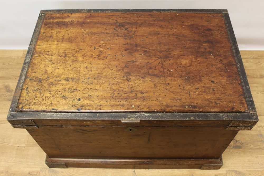 Early 20th century railway cabinet makers tool chest - Image 2 of 9