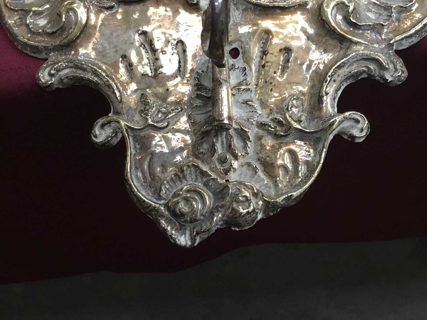 Pair of 19th century silvered rococo style wall sconces, cartouche form with projecting scrolled can - Image 5 of 5