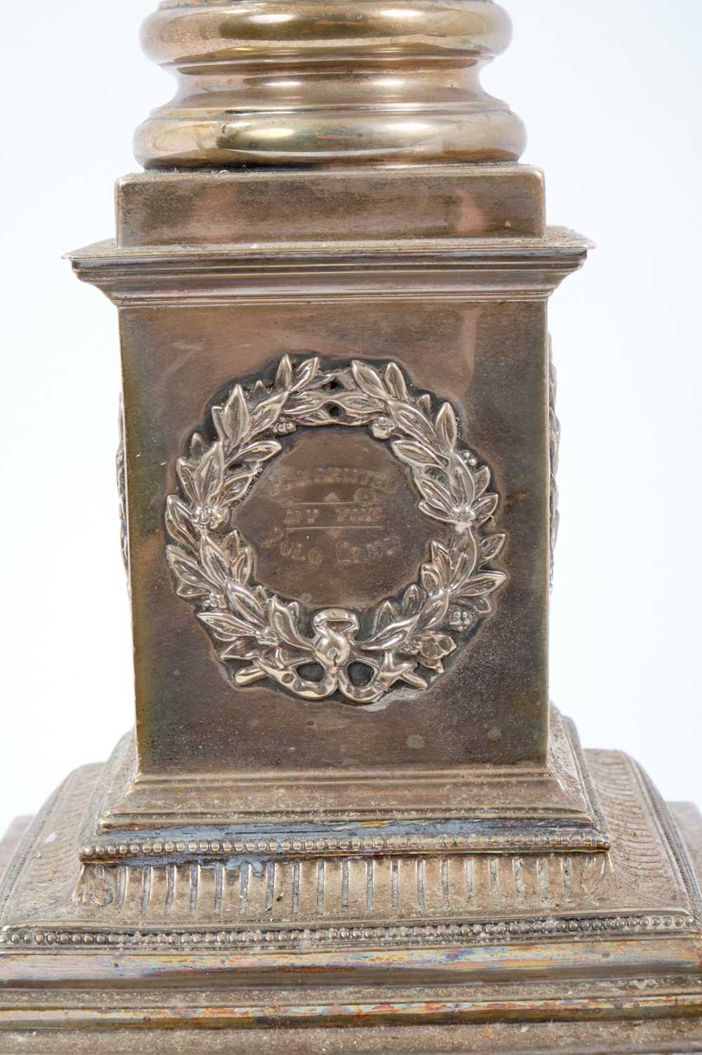 Large and impressive Victorian silver oil lamp base, in the form of a Corinthian column - Image 2 of 7