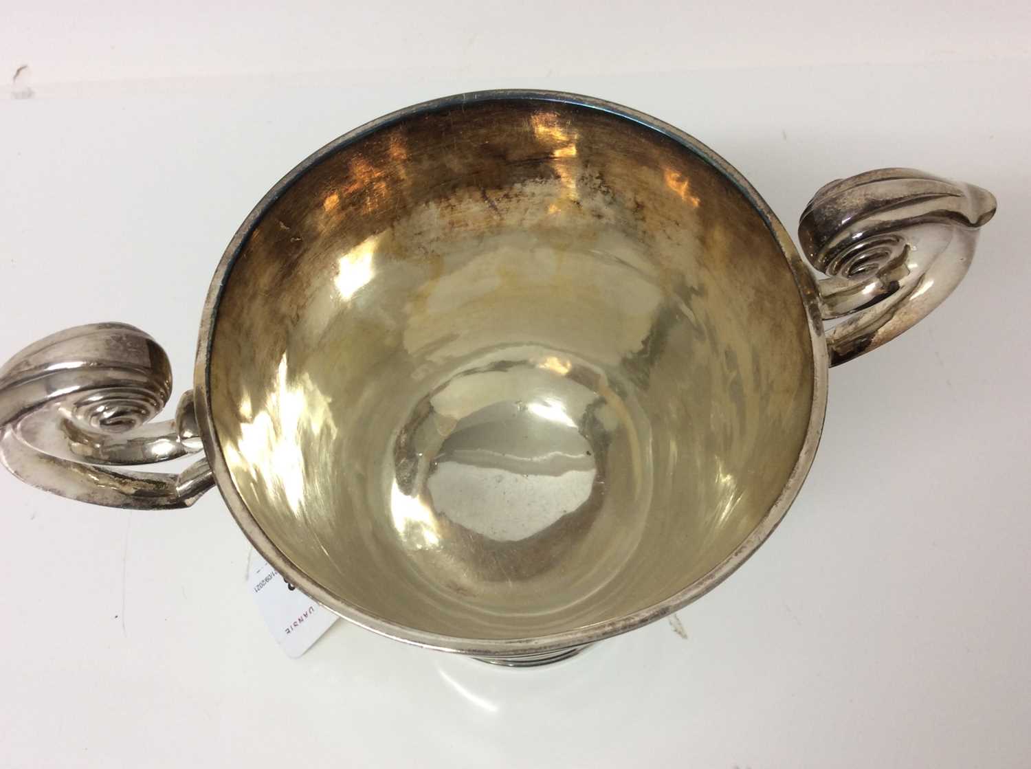 18th century Irish provincial silver twin handled cup - Image 5 of 9