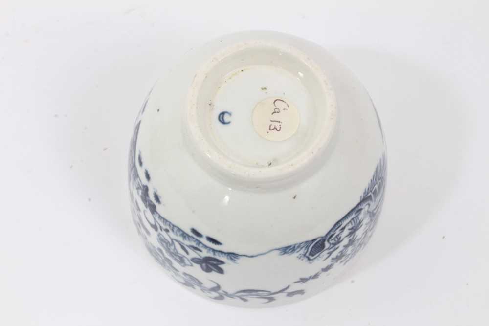 Caughley sucrier and domed cover with flower finial, circa 1785, printed in blue with the Fence patt - Image 6 of 6