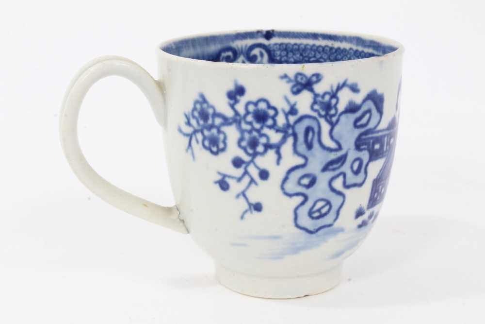 Worcester coffee cup, circa 1780, printed in blue with the Bat pattern, 5.75cm high - Image 4 of 6