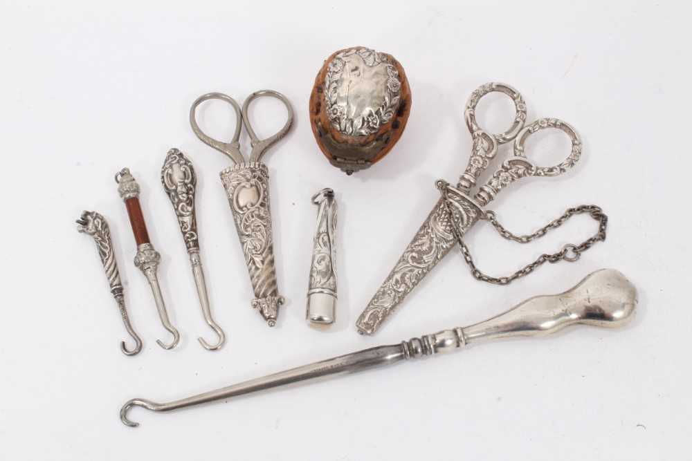 Collection of late 19th/early 20th century miscellaneous silver sewing and other items