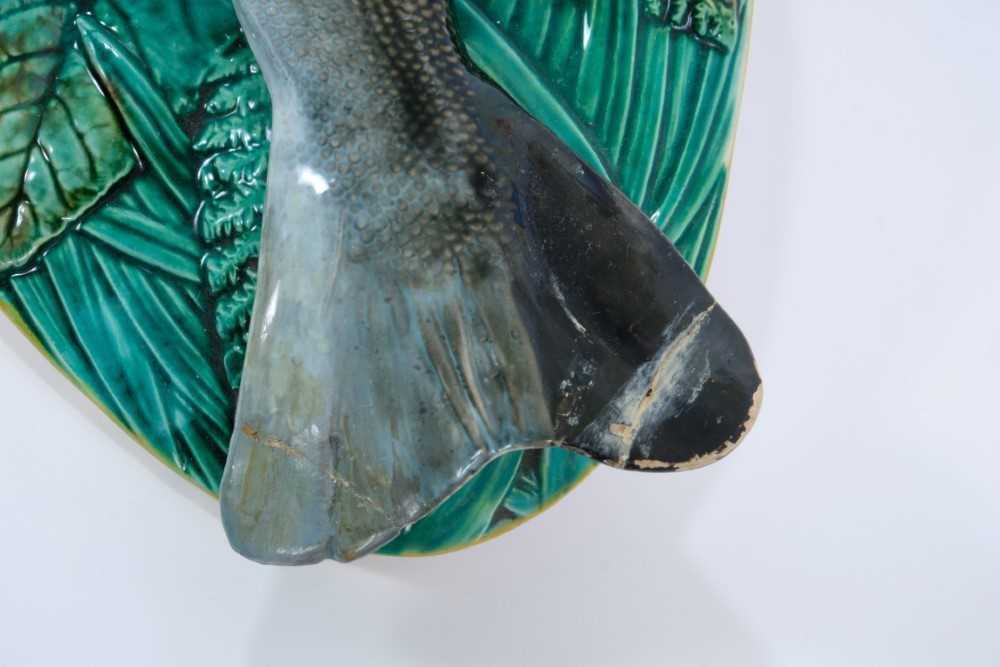 Victorian George Jones majolica Trout dish and cover - Image 3 of 5