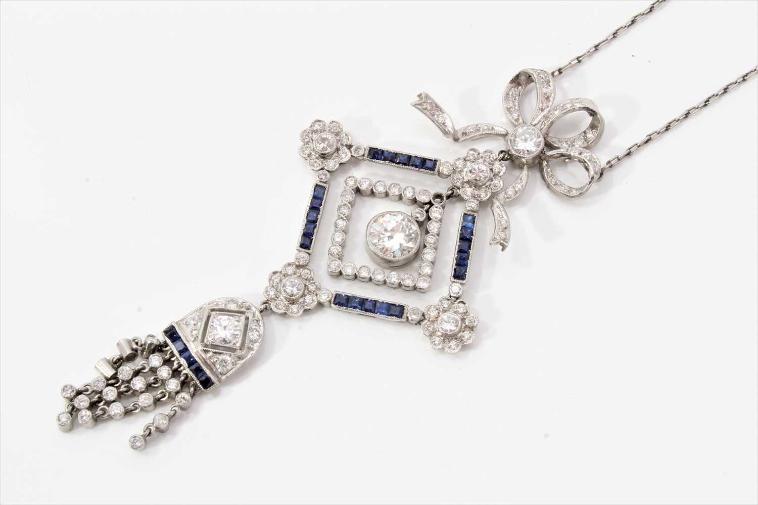 Edwardian style Belle Époque diamond and sapphire pendant necklace - Image 4 of 9