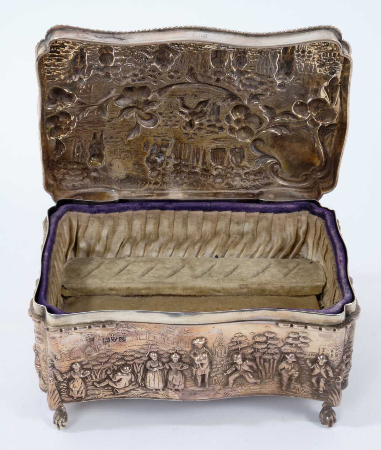Early George V silver jewellery casket of shaped rectangular form - Image 2 of 2