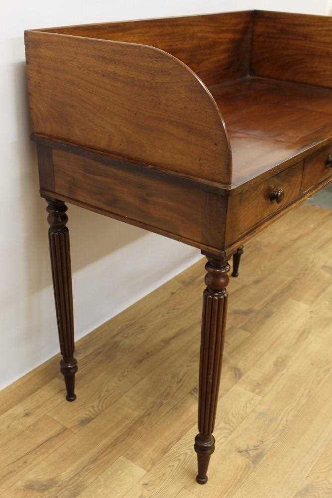 George IV mahogany washstand in the manner of Gillows - Image 5 of 5