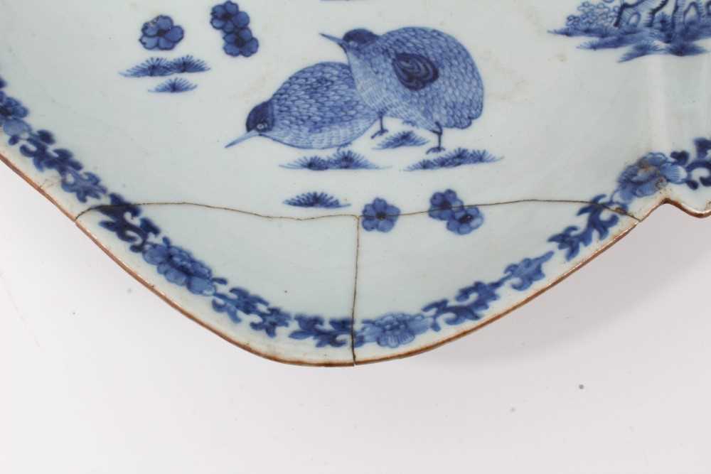 Two 18th century Chinese blue and white leaf-shaped porcelain dishes, painted with figures - Image 7 of 11