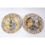 Good pair of Italian maiolica dishes, probably early 20th century, decorated with classical scenes,
