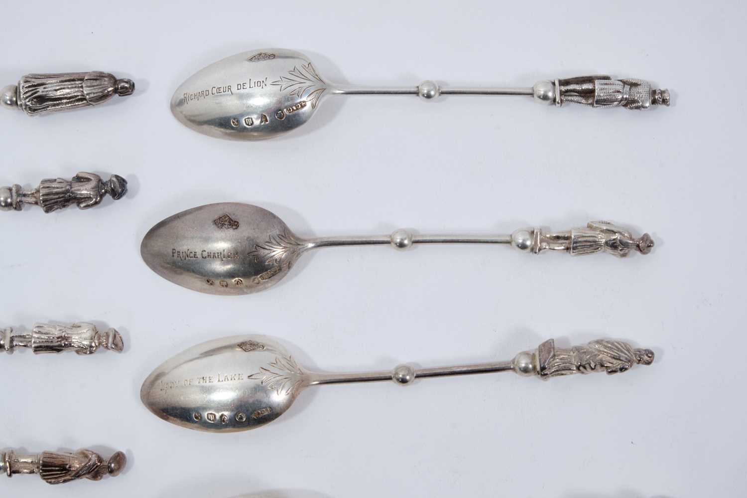 Unusual Victorian silver set of Sir Walter Scott character spoons - Image 6 of 6