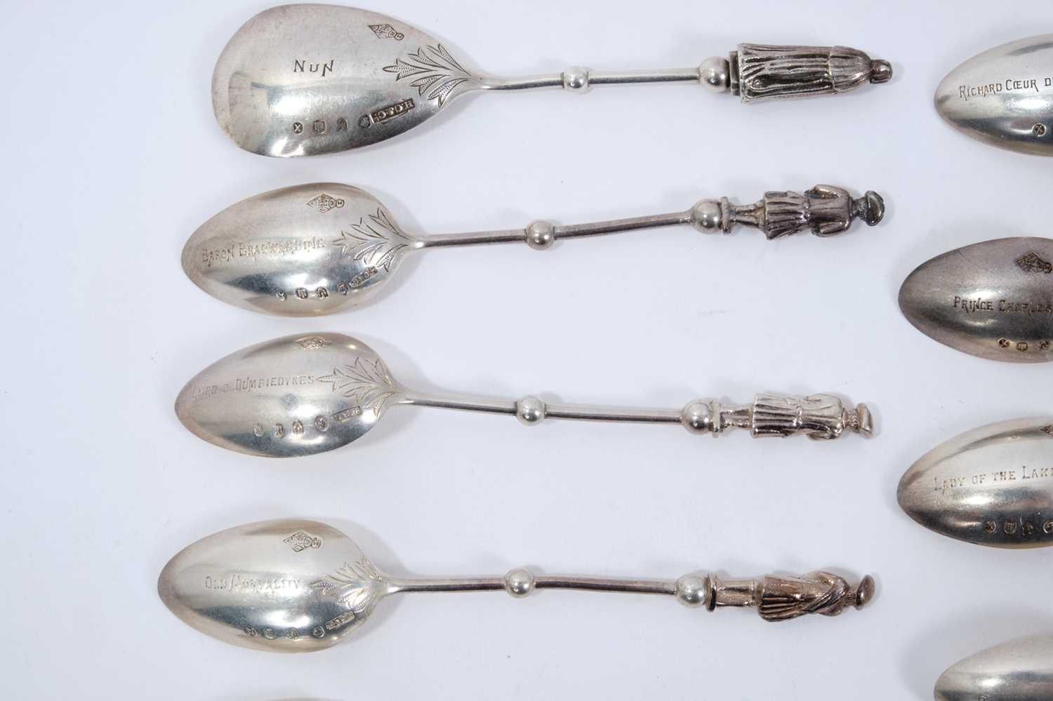 Unusual Victorian silver set of Sir Walter Scott character spoons - Image 5 of 6