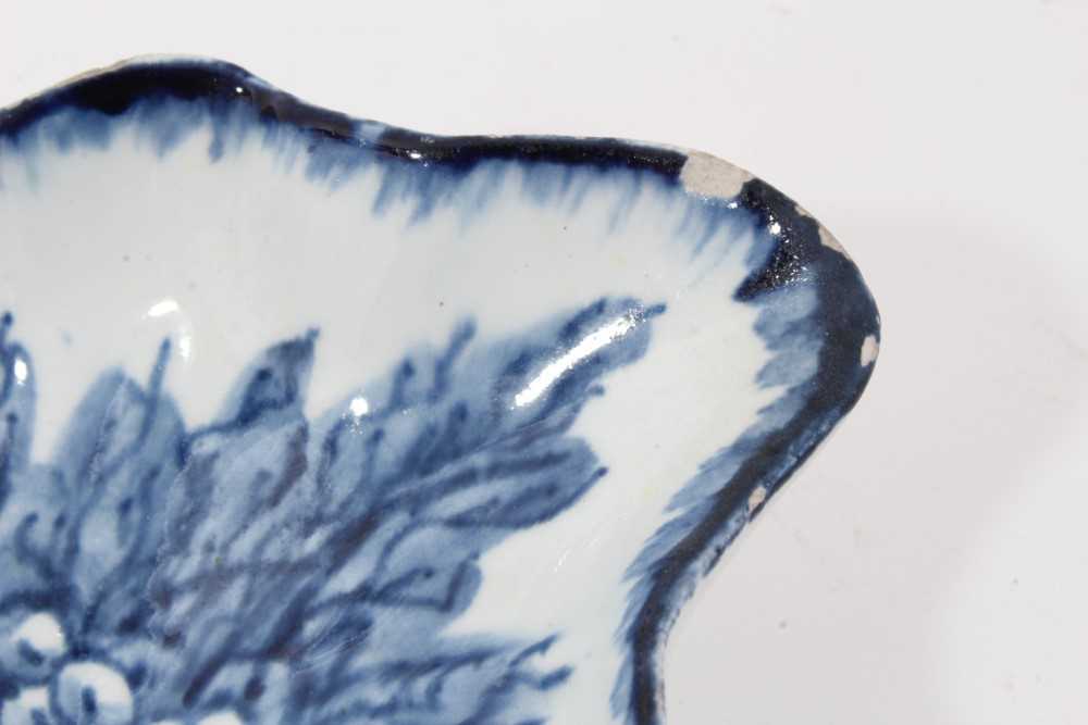 Bow blue and white leaf-shaped dish, circa 1760, 21cm across - Image 4 of 5