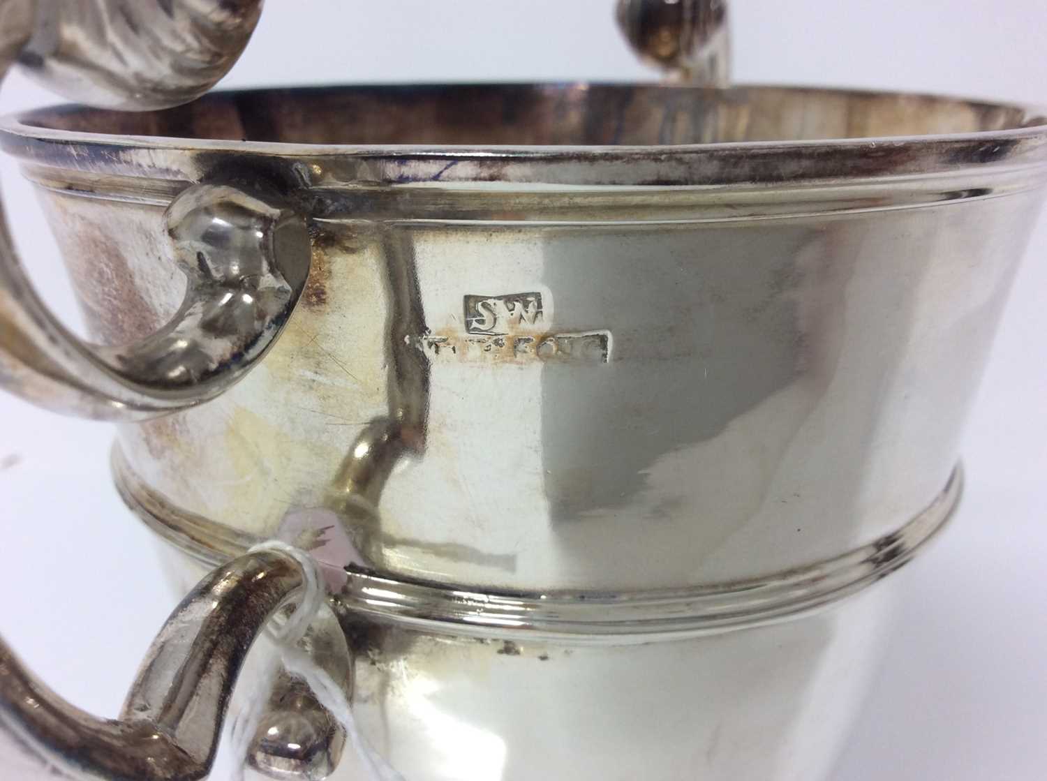 18th century Irish provincial silver twin handled cup - Image 4 of 9