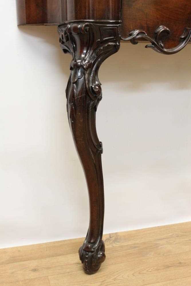 Victorian mahogany console/hall table with carved and pierced back and shaped frieze drawer on scrol - Image 4 of 4