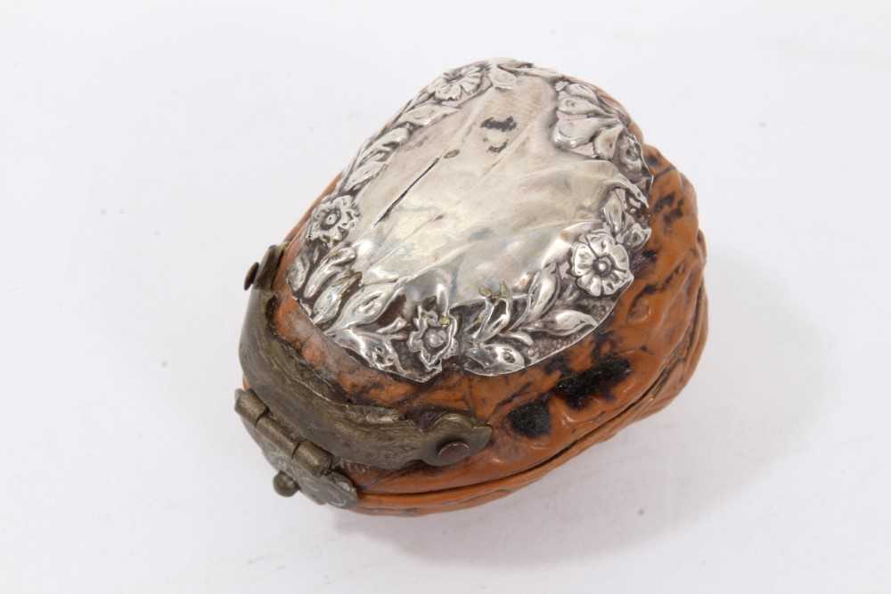 Collection of late 19th/early 20th century miscellaneous silver sewing and other items - Image 7 of 8