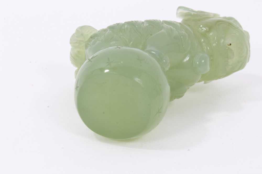 Chinese carved green jade dog of foo - Image 5 of 5