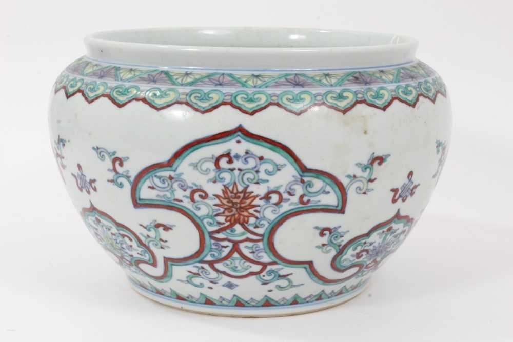 20th century Chinese porcelain jardinière decorated in the Doucai style with foliate patterns - Image 3 of 7