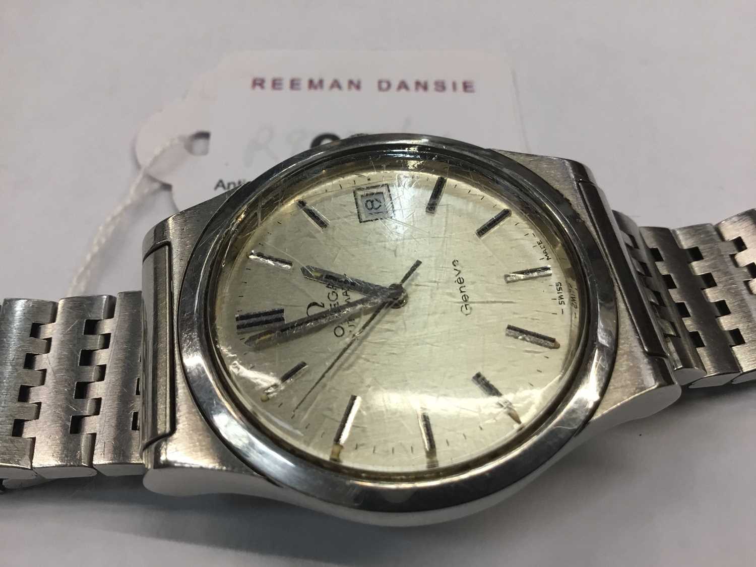 1970s Gentlemen's Omega Genève stainless steel wristwatch in box with original guarantee dated 1976 - Image 6 of 6