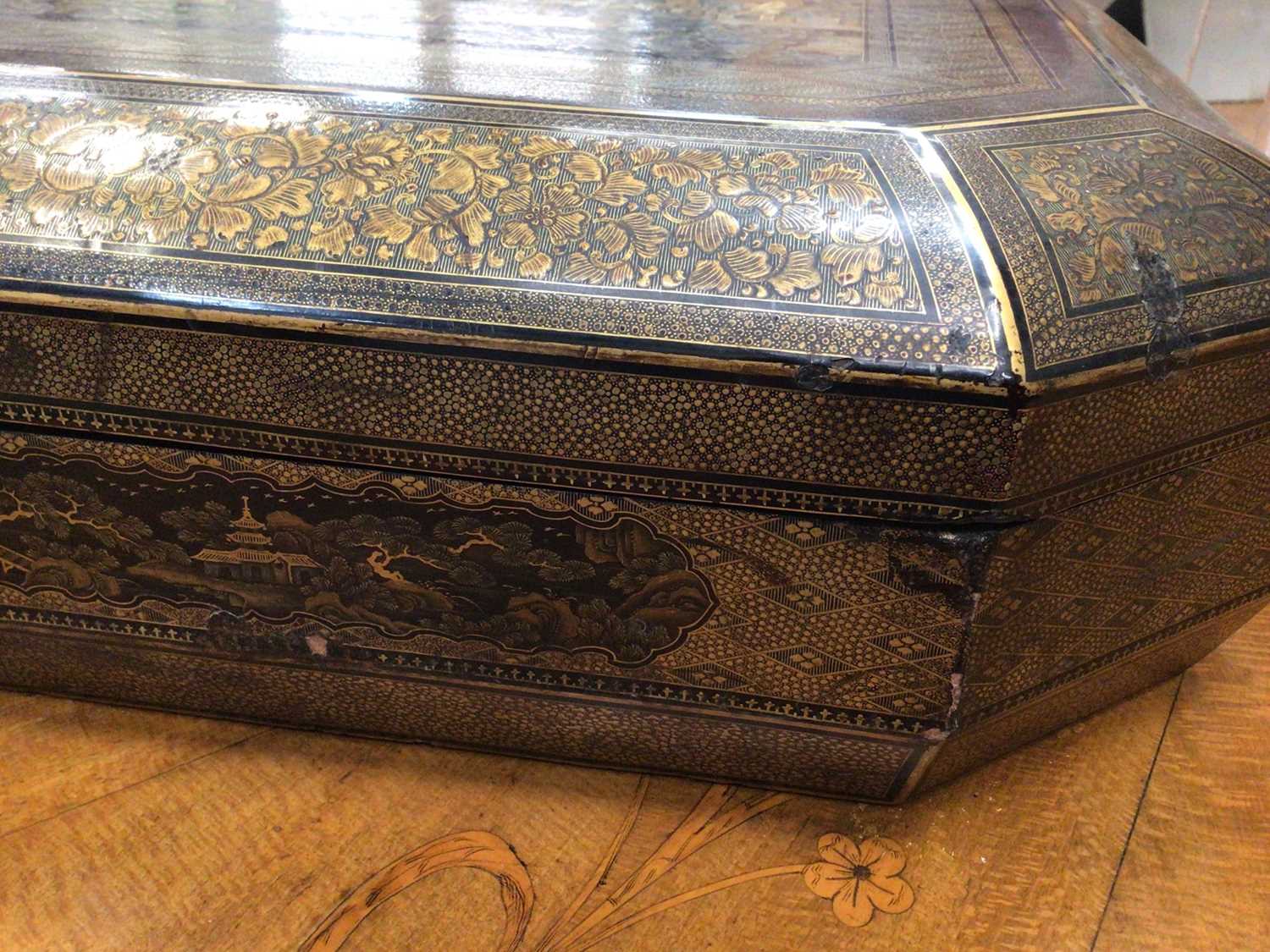 Fine early 19th Chinese lacquer games box containing fitted interior with games trays, a good collec - Image 19 of 21