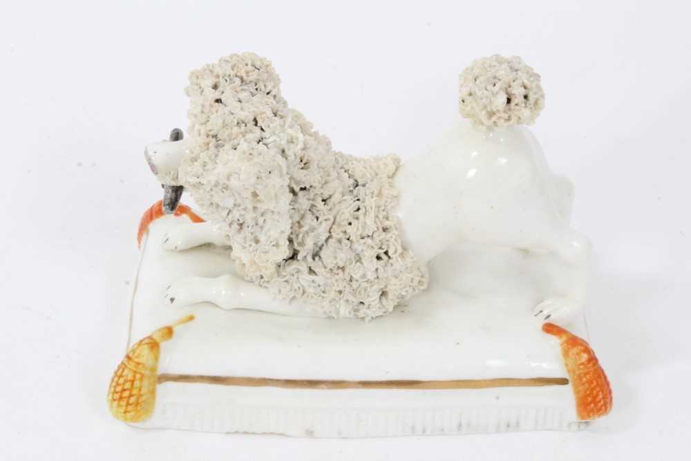 Staffordshire porcelain model of a begging poodle, circa 1830-40 - Image 5 of 6